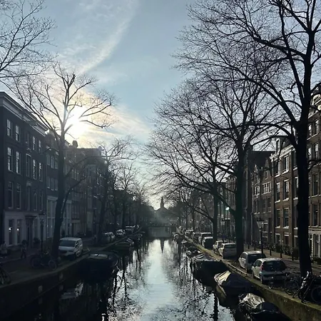 The Design With Canal-view Apartament