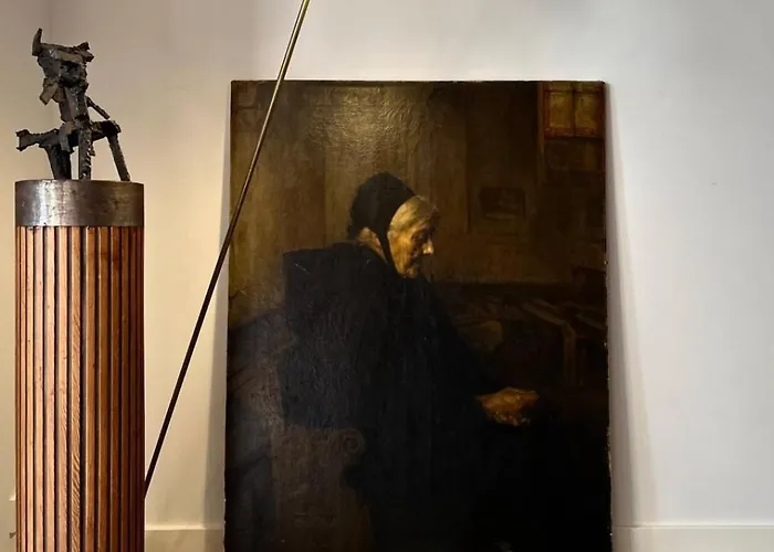 The Design With Canal-view *