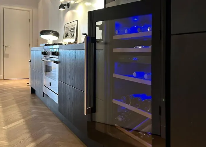 The Design With Canal-view Apartment Amsterdam