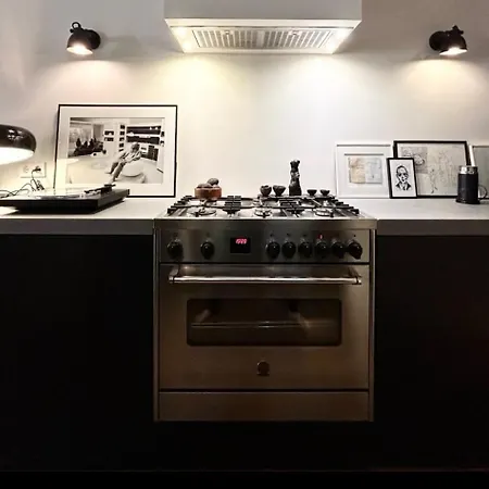 Apartment The Design With Canal-view Amsterdam